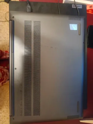 Lenovo 82UU Laptop Windows 11 Home