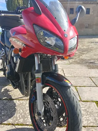 Yamaha Fazer 600