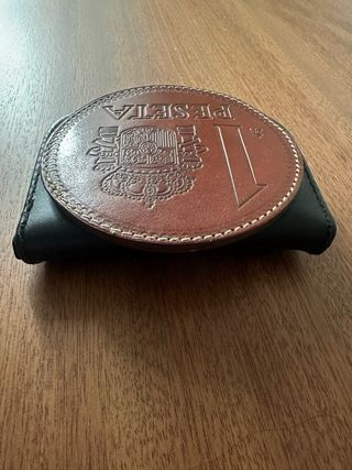 Monedero de cuero