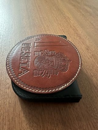 Monedero de cuero