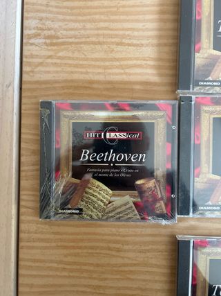 Colección de CDs de Música Clásica Hit Classical D