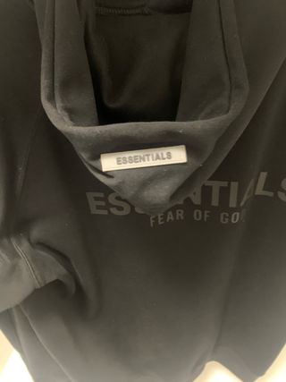 Sudadera Essentials Negra