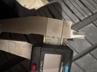 UN SOLO Neumático Goodyear 195-60R18 96H