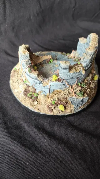 Warhammer  Miniatura Hechicera + Expositor.