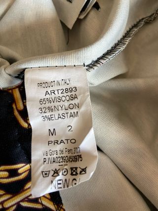 Pantalones negros con estampado de cadenas