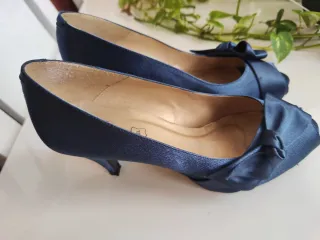 Zapatos de tacón azul raso con plataforma