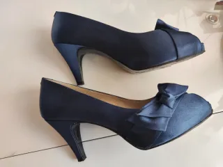 Zapatos de tacón azul raso con plataforma