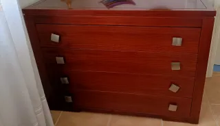 Muebles de habitación madera oscura