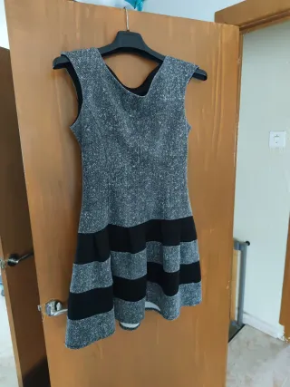 Vestido gris y negro