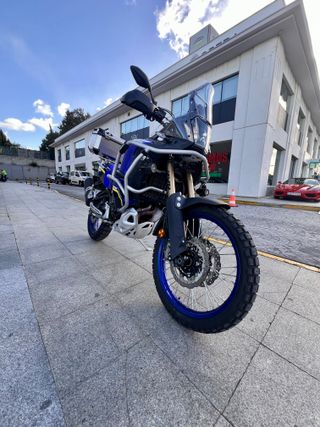 Yamaha Ténéré 700 World Raid Azul