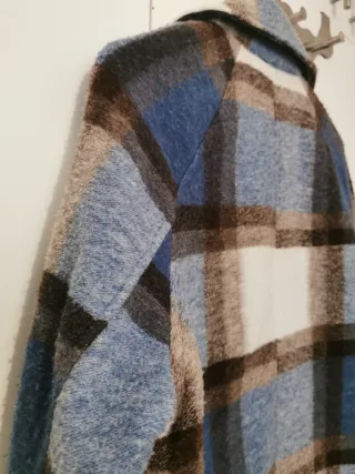 Abrigo largo cuadros azul y marrón