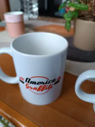 Tazza America Graffiti in ceramica
