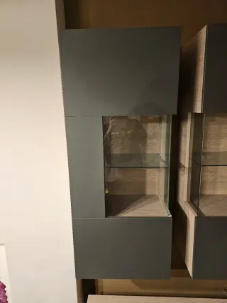 REBAJADO DE 200 a 150 2 Vitrinas Madera y Cristal