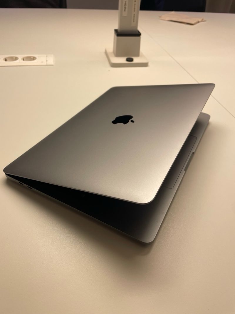 MacBook Pro 13 M2 2022 Plata 16GB afbeelding 4