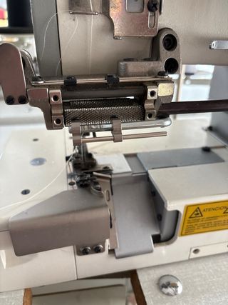 Máquina de coser recubridora GLOBAL.