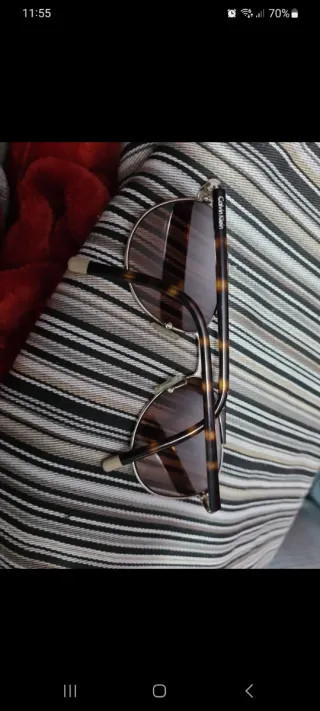 Gafas de sol Calvin Klein marrones y plateadas