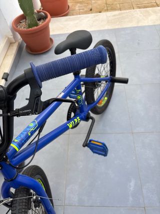 Bicicleta BMX Wipe Azul