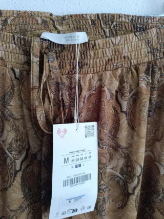 Conjunto Zara estampado talla M