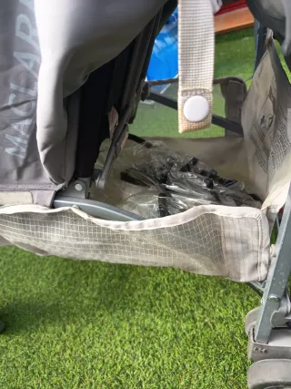 Silla de paseo McLaren Quart gris