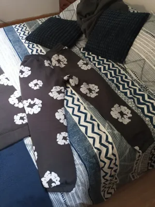 Conjunto Hoodie y Pantalón Denim Tears Negro Blanc