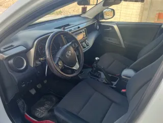 Interior Coche Toyota RAV4