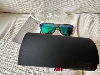 Gafas de sol Carrera negras y amarillas