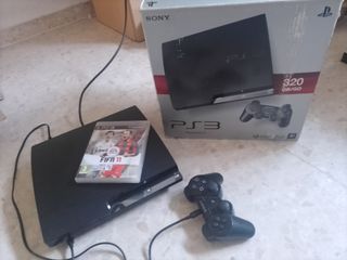 Playstation 3 Slim 320 GB + FIFA 11