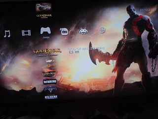 Playstation 3 Slim 320 GB + FIFA 11