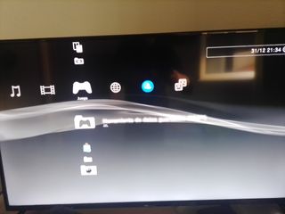 Playstation 3 Slim 320 GB + FIFA 11