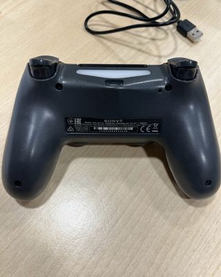 Controller PS4 DualShock 4 in ottime condizioni