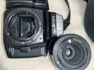 Cámara Minolta Dynax 300si carrete