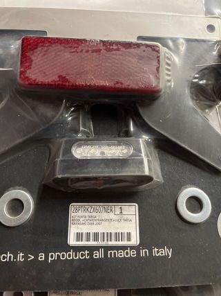 Portamatrículas LighTech para motos