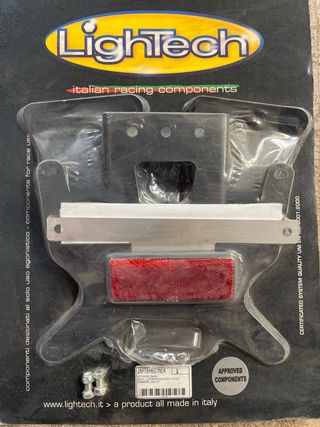 Portamatrículas LighTech para motos