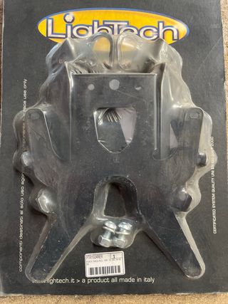 Portamatrículas LighTech para motos