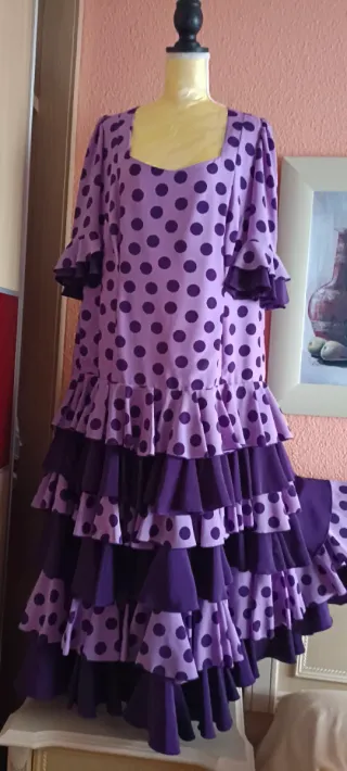 Vestido Flamenco/Feria Lunares Morado Talla 50/52