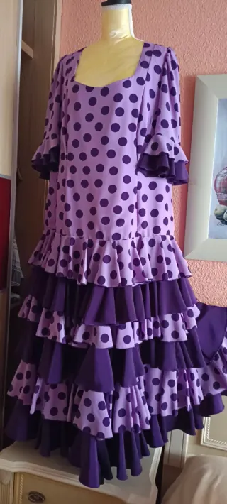 Vestido Flamenco/Feria Lunares Morado Talla 50/52