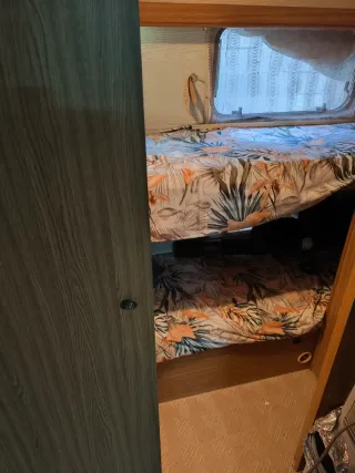 Caravana Moncayo Viena 555 con avance