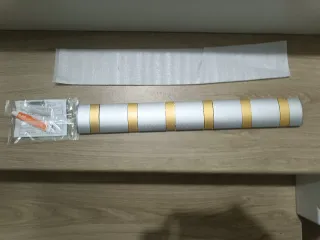 Perchero de pared metálico plegable