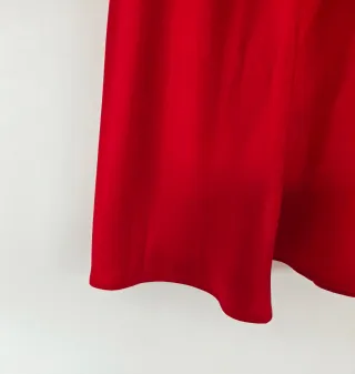 Vestido lencero satinado rojo Zara