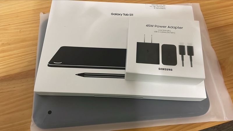 Samsung Galaxy Tab S11 + Cargador 45W
