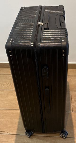 Maleta Negra Premium Extra Grande de 34"