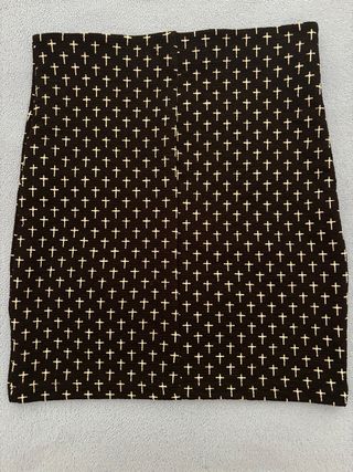 Falda ajustada negra S cruces