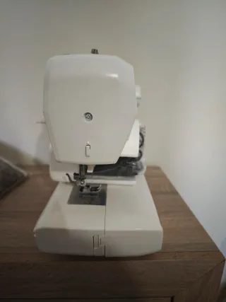 Máquina de coser SilverCrest nueva sin uso