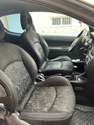 Peugeot 206 2.0 90 XS 3P