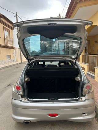 Peugeot 206 2.0 90 XS 3P