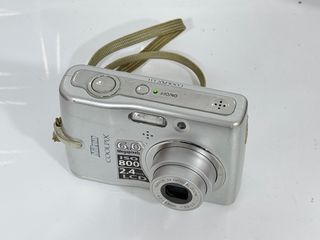 Cámara Nikon COOLPIX 11L Plata