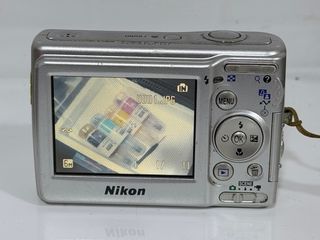 Cámara Nikon COOLPIX 11L Plata