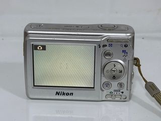 Cámara Nikon COOLPIX 11L Plata