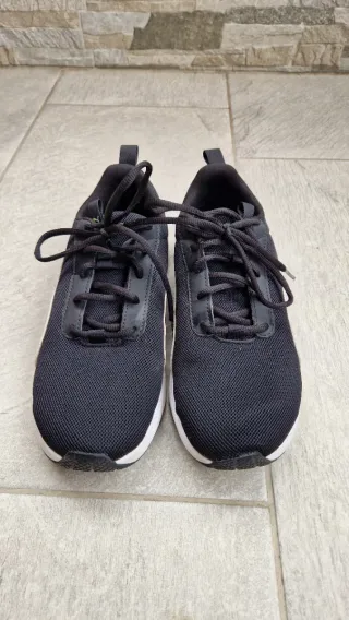 Scarpe sportive Puma nere taglia 39