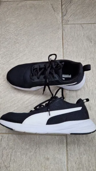 Scarpe sportive Puma nere taglia 39